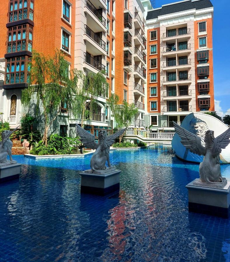 Espana Resort Pattaya Jomtien Exterior foto